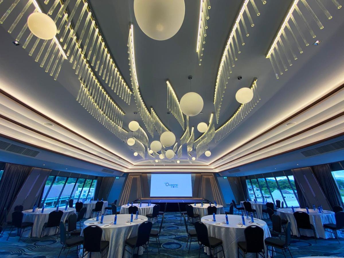 The Oceanic Sportel Phuket - Sha Extra Plus Exterior foto The interior of the conference centre