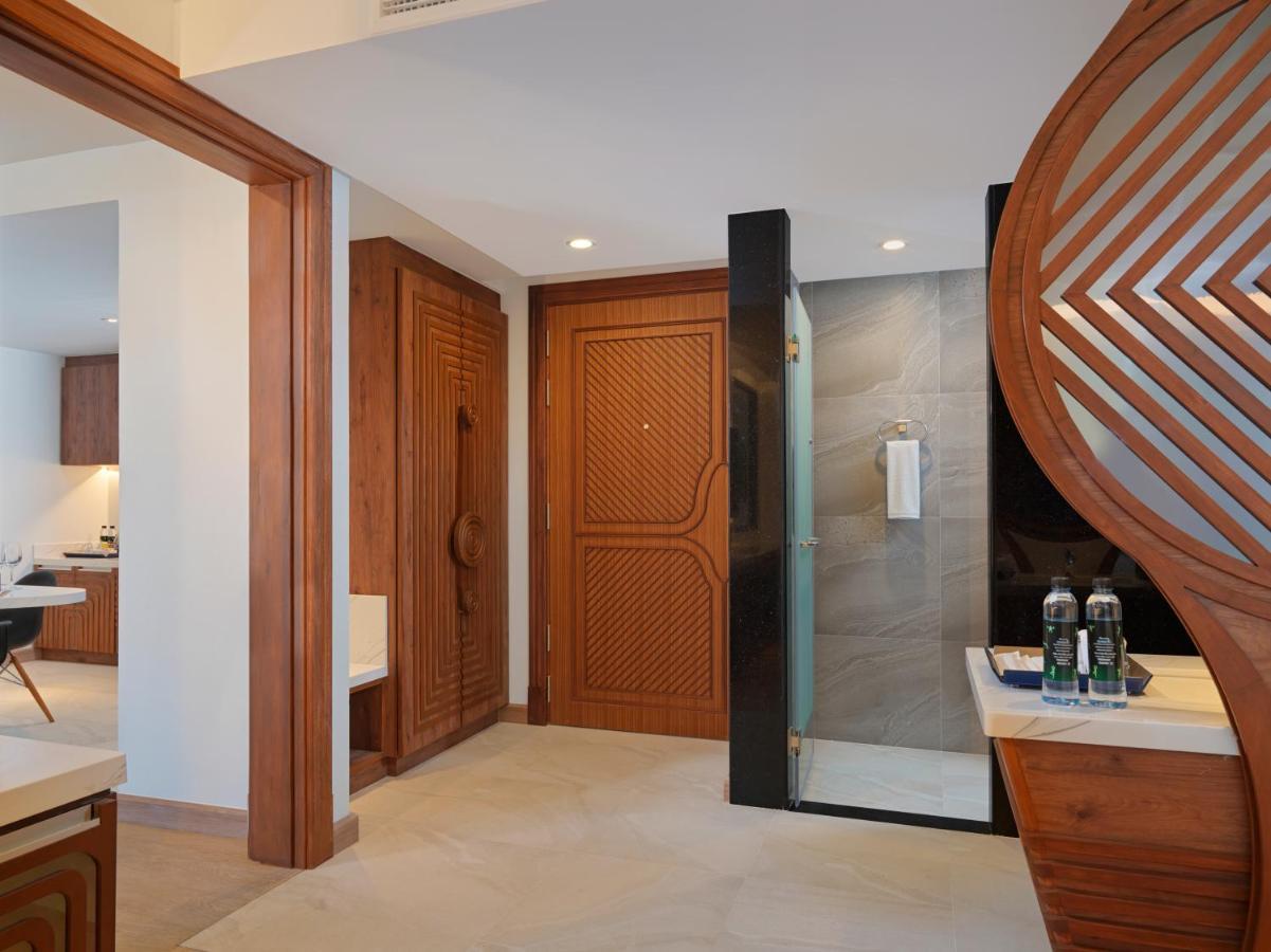 The Oceanic Sportel Phuket - Sha Extra Plus Exterior foto A bathroom in a hotel