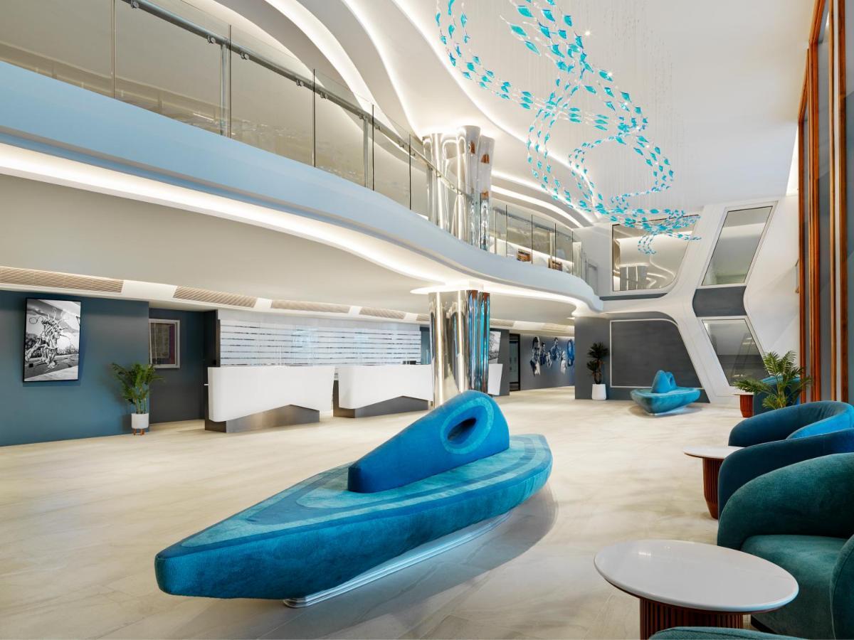 The Oceanic Sportel Phuket - Sha Extra Plus Exterior foto The interior of the terminal