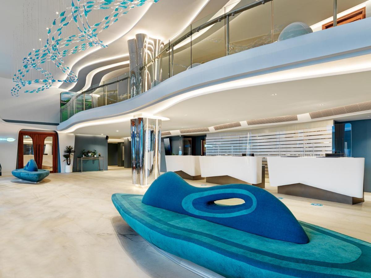 The Oceanic Sportel Phuket - Sha Extra Plus Exterior foto The lobby of the hotel