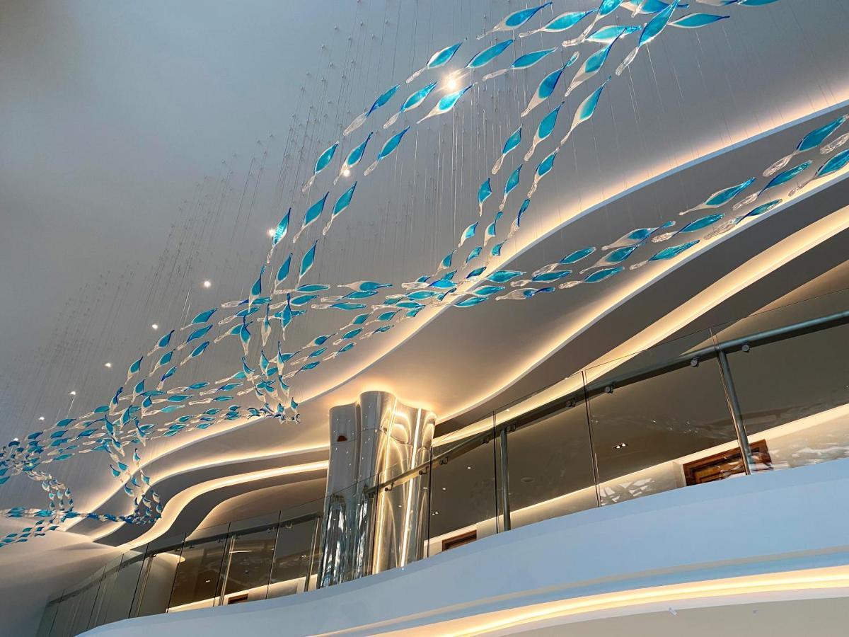 The Oceanic Sportel Phuket - Sha Extra Plus Exterior foto The ceiling of the lobby